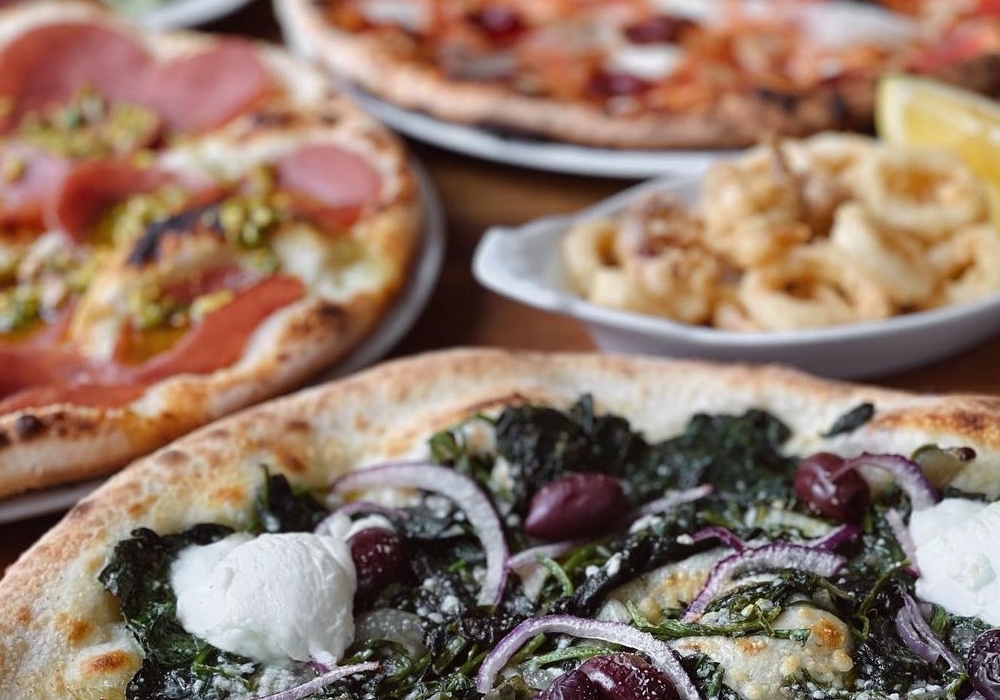 10 Restaurants Across Canada Serving The Perfect Pizza Canada Takeout   213674870 548043943039971 4078 