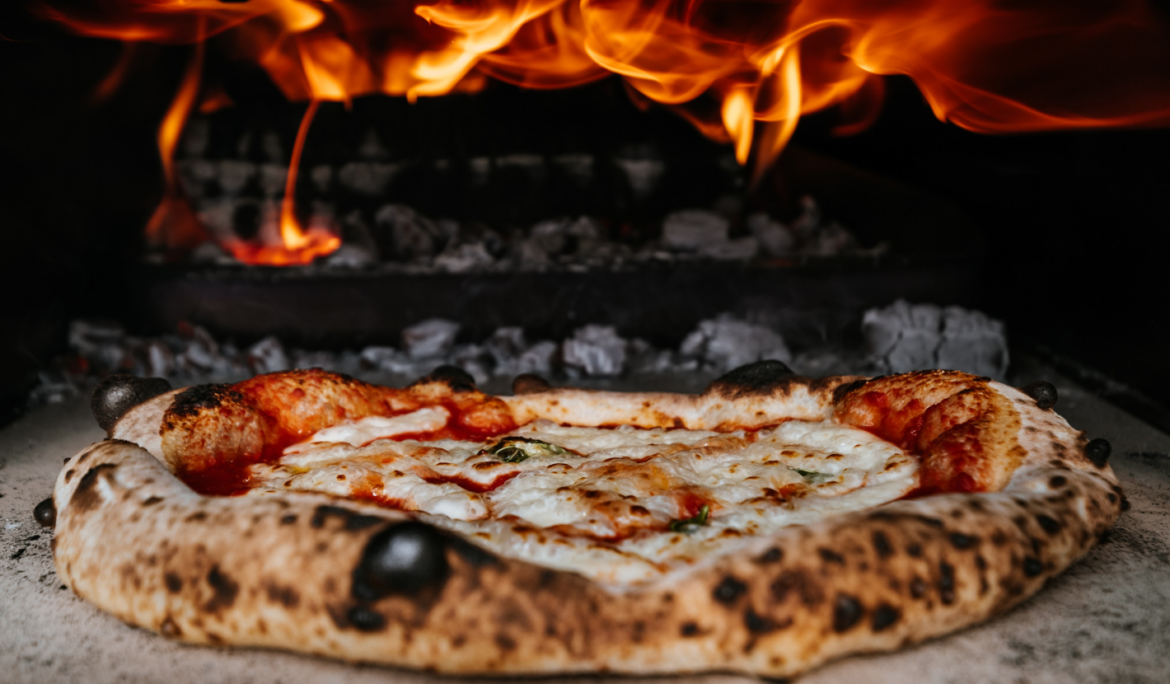 Wood-fired Pizza Spots Offering Takeout and Delivery Across Canada
