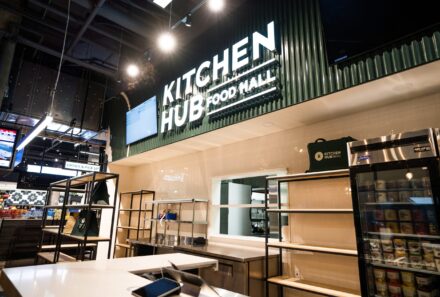 Kitchen Hub Opens Canada’s First Virtual Food Hall In a Grocery Store
