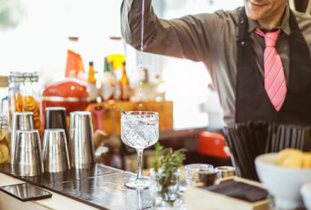 Customers Love Cocktails: Shake Things Up With Cocktail Essentials From AnlarVo